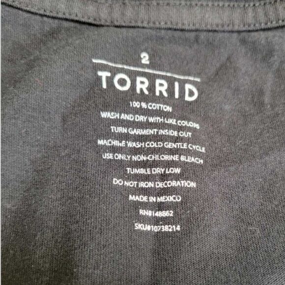  Torrid Women's Graphic Black Tee Plus Size 2X - Picture 7 of 10